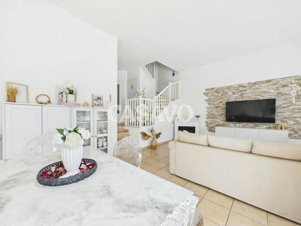 Vente Maison 5 pièces de 89m² - 69200 Vénissieux