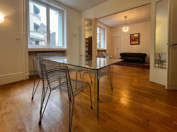 APPARTEMENT T2 BIS DE 77M²