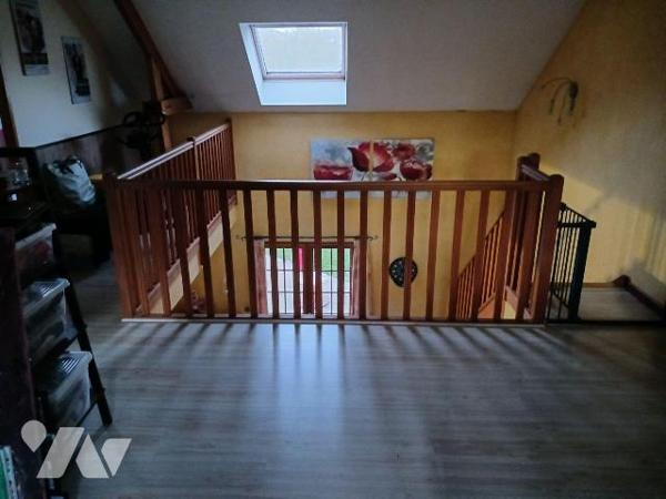 CHAMPVALLON, Maison d'habitation comprenant au rez-de-chaussée une entrée desservant un cabinet...