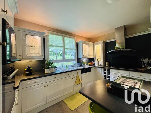 Maison à vendre 8 pièces 220 m² Gouvieux