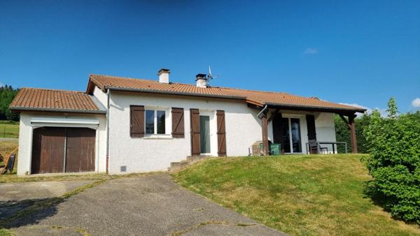 Riotord 43220 Maison PLAIN-PIED rénovée en 2021 95,33m² 2 chambres 2 garages sur 1500m² de terrain