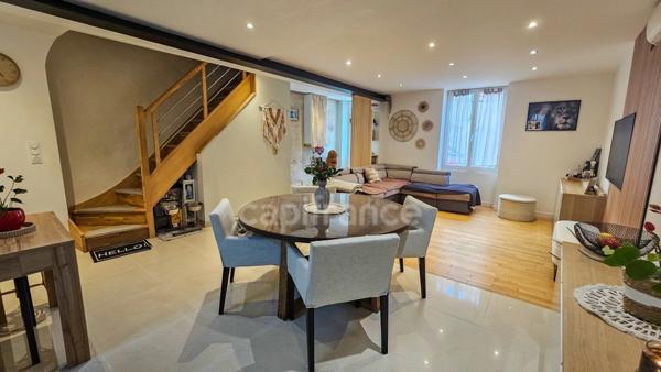 A vendre ETAMPES (91) . Maison en très bon état, 6 pièces, cave, cour et jardin clos.