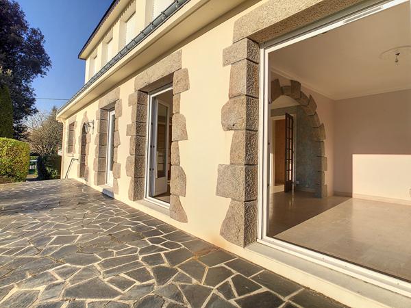 MAISON environ 180 M² habitable PLOEMEUR