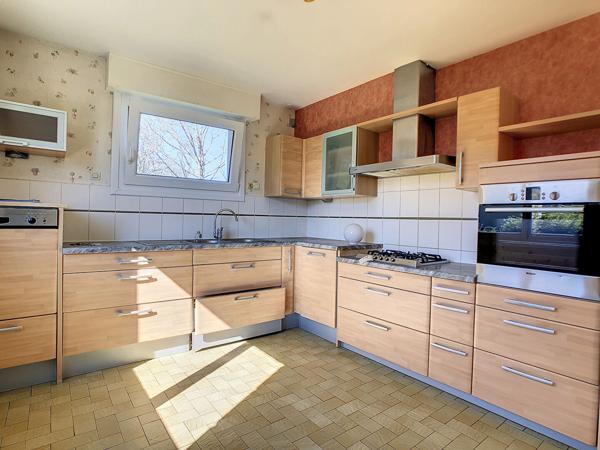 MAISON environ 180 M² habitable PLOEMEUR