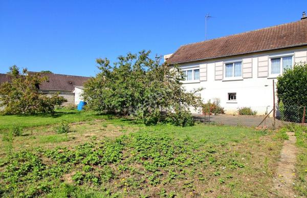 Pavillon sur sous-sol total 2 chambres et jardin à EPERNON