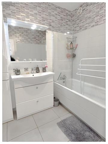 Appartement à vendre à Angers dans le Maine-et-Loire (49100), ref : 49014-1785   
Montaigne-Larévellière