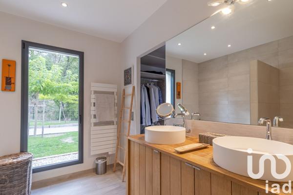 Maison à vendre 6 pièces 200 m² Grimaud