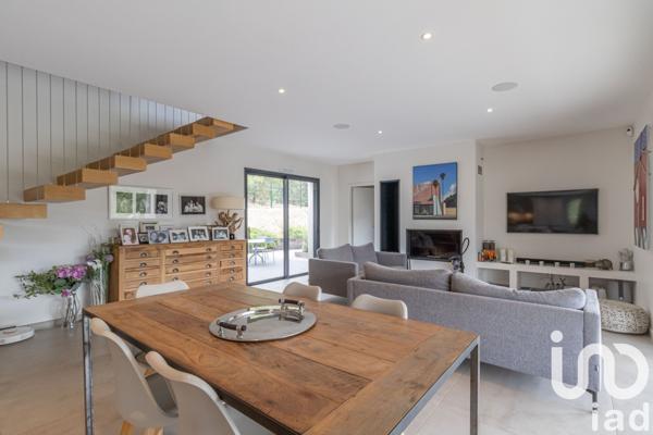 Maison à vendre 6 pièces 200 m² Grimaud