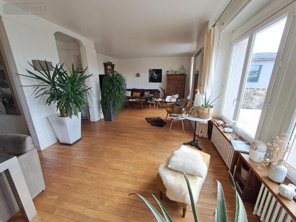 Maison à vendre à Saint-Flour dans le Cantal (15100), ref : 044/1114