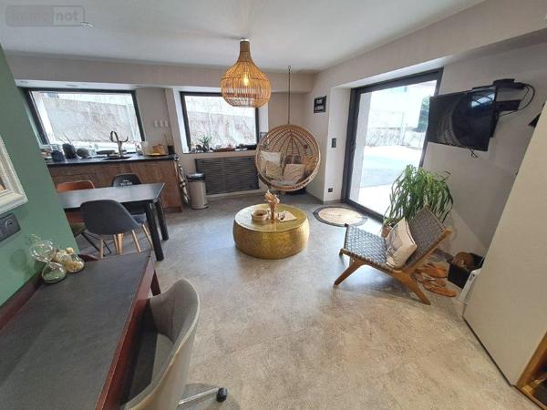 Maison à vendre à Saint-Flour dans le Cantal (15100), ref : 044/1114