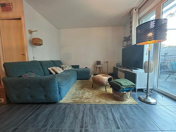 MAISON RECENTE SANS TRAVAUX AVEC EXTERIEUR ET PARKINGS