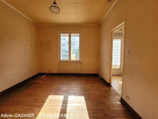 SOYAUX (16800) : Maison de plain pied avec 2 chambres et jardin clos