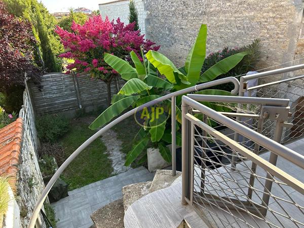 Location maison Rochefort : 1 200 € - AJP Immobilier Rochefort