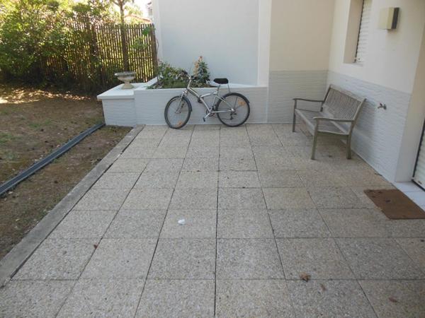 Appartement 2 pièces avec jardin terrasse et garage proche Marché