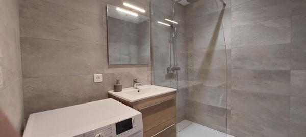 Appartement 2 pièces avec jardin terrasse et garage proche Marché