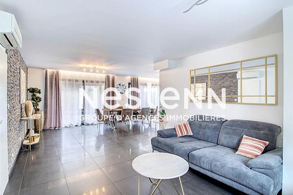 Grande Maison Ultra moderne Moderne de 2014 T6 avec 3 chambres Garage Centre Mediathèque- 69500 BRON