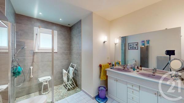 Maison à vendre  5 pièces - 111,37 m2 ST VINCENT SUR JARD - 85