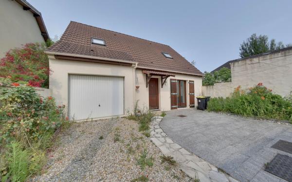 Maison à vendre    4 pièces • 100 m2 Le Blanc-Mesnil