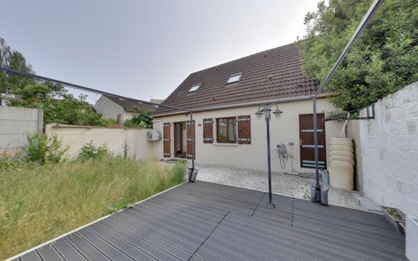 Maison à vendre    4 pièces • 100 m2 Le Blanc-Mesnil