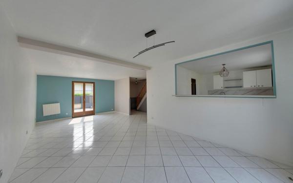 Maison à vendre    4 pièces • 100 m2 Le Blanc-Mesnil