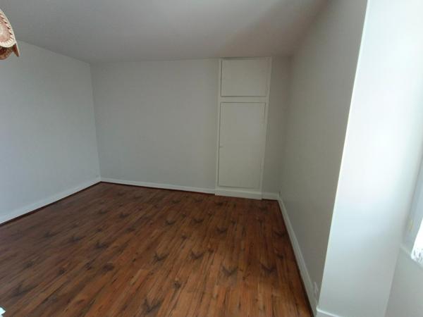 Maison à CHANTONNAY, 85110 - 12 pièces 247m²