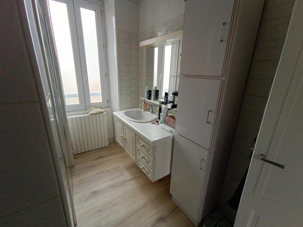 Maison à CHANTONNAY, 85110 - 12 pièces 247m²