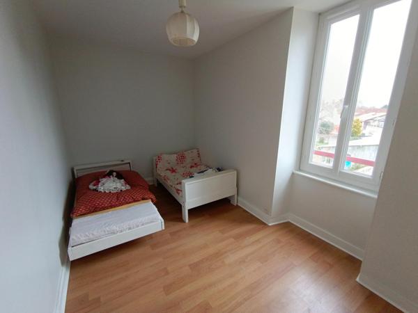 Maison à CHANTONNAY, 85110 - 12 pièces 247m²