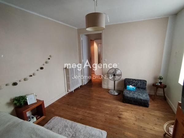 Maison à CHANTONNAY, 85110 - 12 pièces 247m²