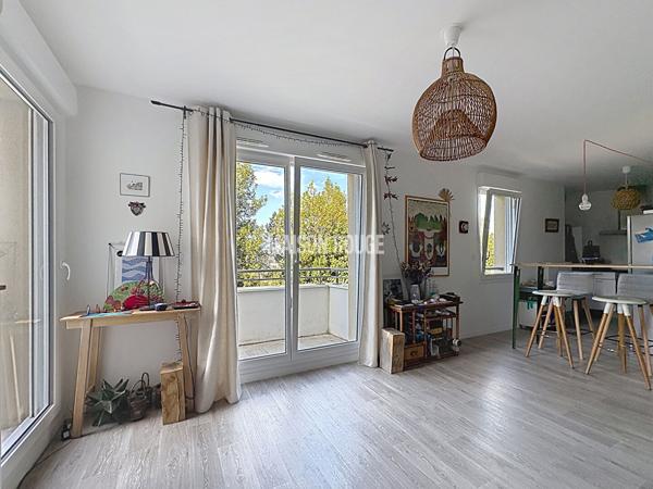 Appartement duplex T3 à vendre à Saint-Lunaire avec balcon, parking et à deux pas de la mer