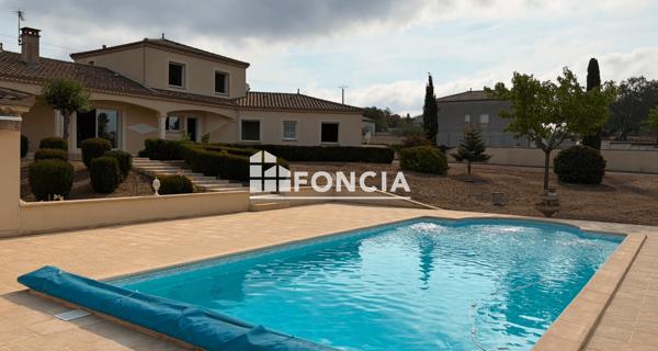 À vendre Maison 8 pièces 222 m² - Cahors 46000