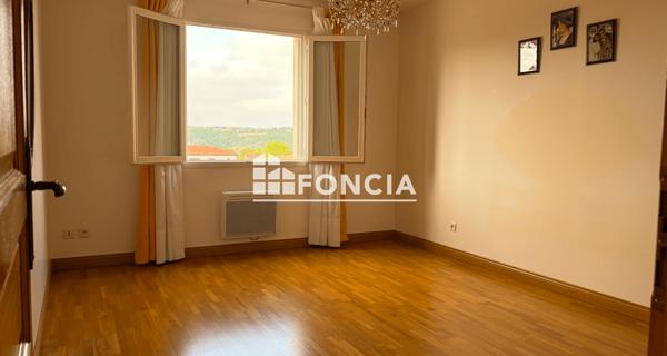 À vendre Maison 8 pièces 222 m² - Cahors 46000