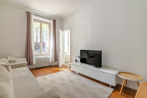 Boulogne Nord / Jaurès- Appartement 2 pièces - Charme de l'ancien