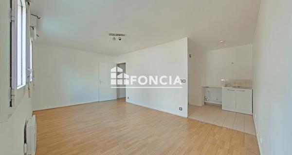 Location Studio 30.35 m² - Livry-gargan 93190