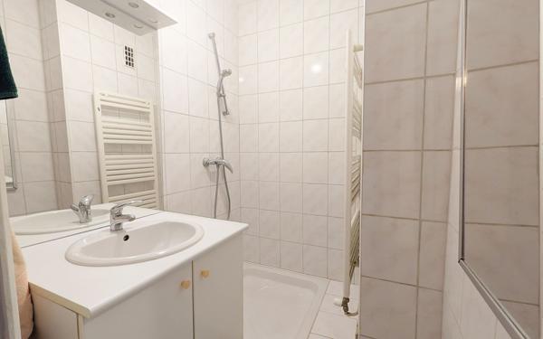 Appartement à vendre    5 pièces • 64,54 m2 Lyon 5