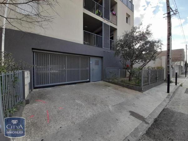 Location parking Nîmes (30)
