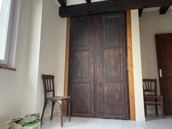 A vendre Appartement T7 de 164,30 m2 à Sergy