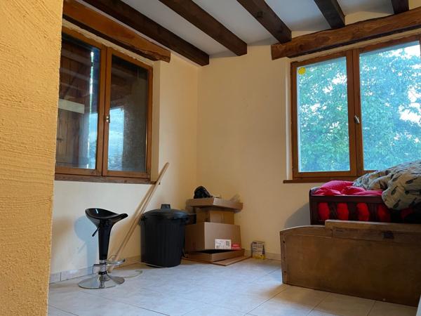 A vendre Appartement T7 de 164,30 m2 à Sergy