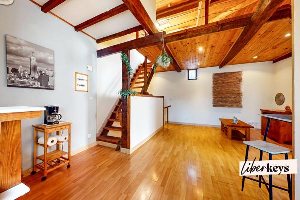 Immeuble comprenant deux habitations