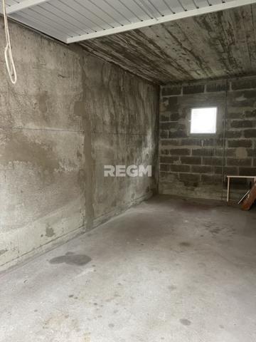Saint-Étienne (42000) GARAGE DE 14 M2 ENVIRON QUARTIER BERGSON A SAINT-ETIENNE