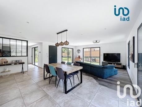 Maison à vendre 5 pièces 135 m² Maclas