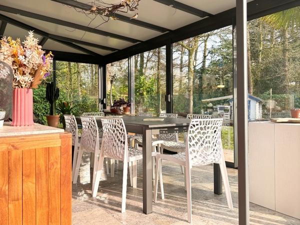 « Jade », une villa de 186 m² dans son écrin de verdure