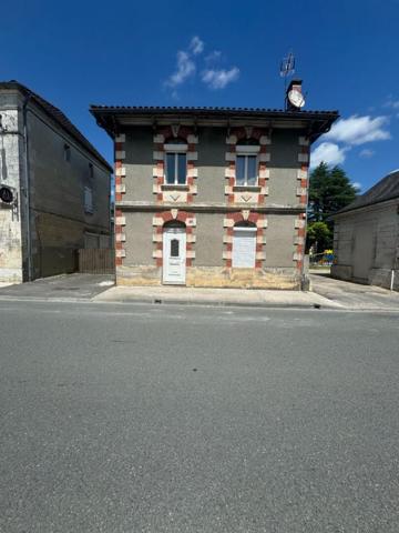 Maison de ville  4 pièce(s) 90 m2