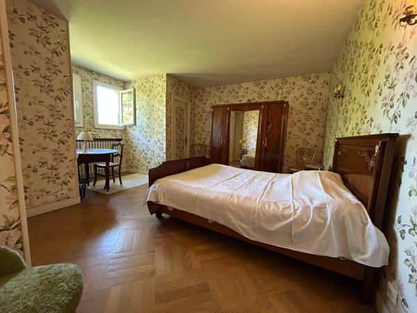 Maison à vendre 7 pièces THIVIERS (24)252m² sur plus de 5000m² de terrain