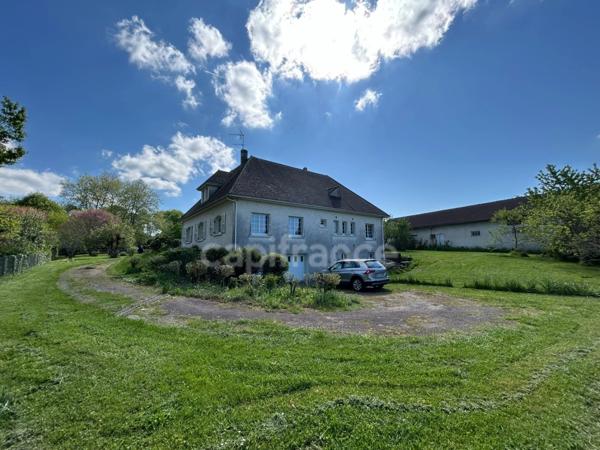 Maison à vendre 7 pièces THIVIERS (24)252m² sur plus de 5000m² de terrain