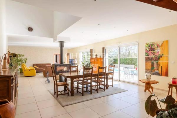 Belle Maison Familiale avec Piscine construite en 2012