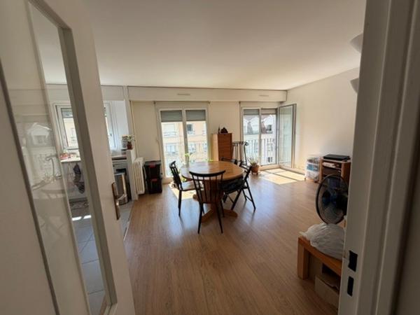Parking + appartement + annexe