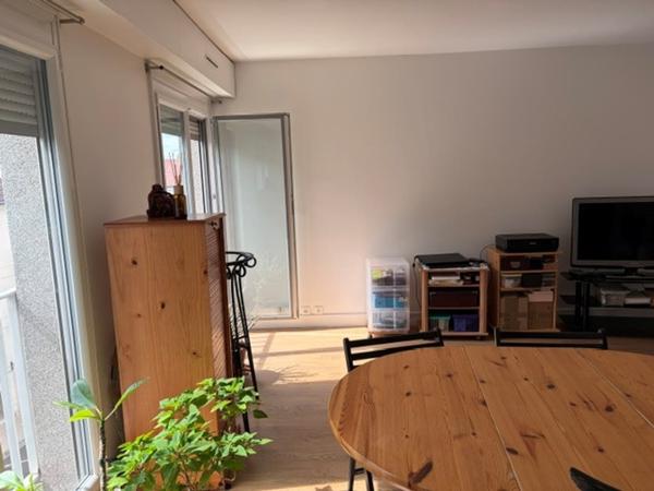 Parking + appartement + annexe