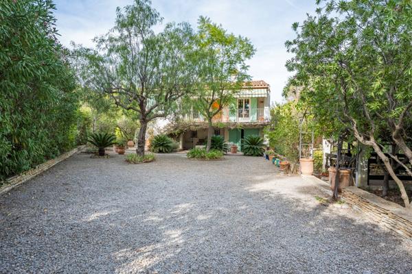 VILLA T5 - 117M2 - GARAGE - JARDIN 1045M2