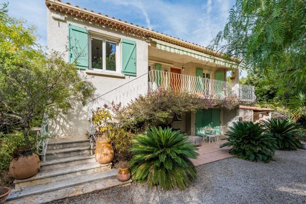 VILLA T5 - 117M2 - GARAGE - JARDIN 1045M2