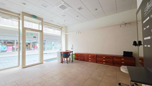 BOURGES CENTRE MURS COMMERCIAUX 57M²